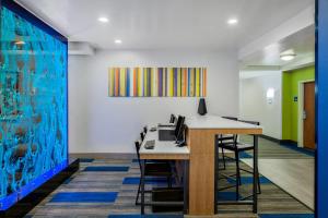 holiday inn express hotel and suites oroville lake by ihg