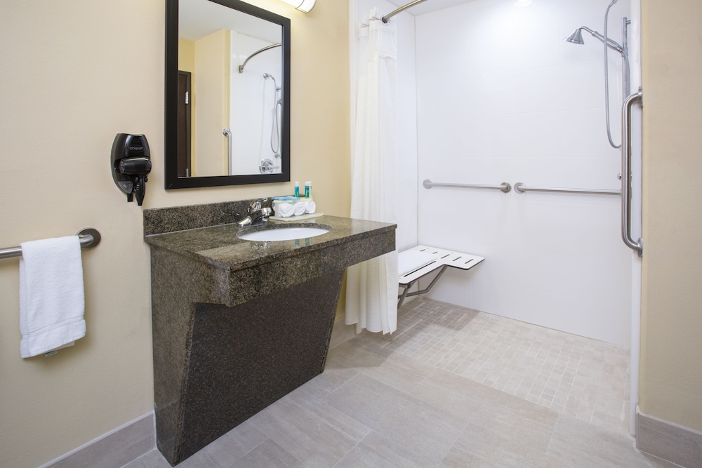 Holiday Inn Express Hotel & Suites Pauls Valley By Ihg,Pauls Valley>>Garvin,3 star