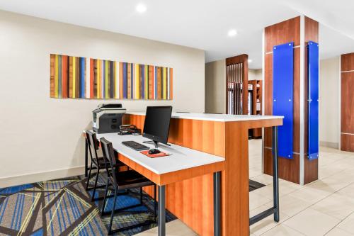 holiday inn express hotel and suites pauls valley by ihg