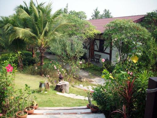 Sanita Cottage,Mueang Ratchaburi>>Chom Bueng,3 star
