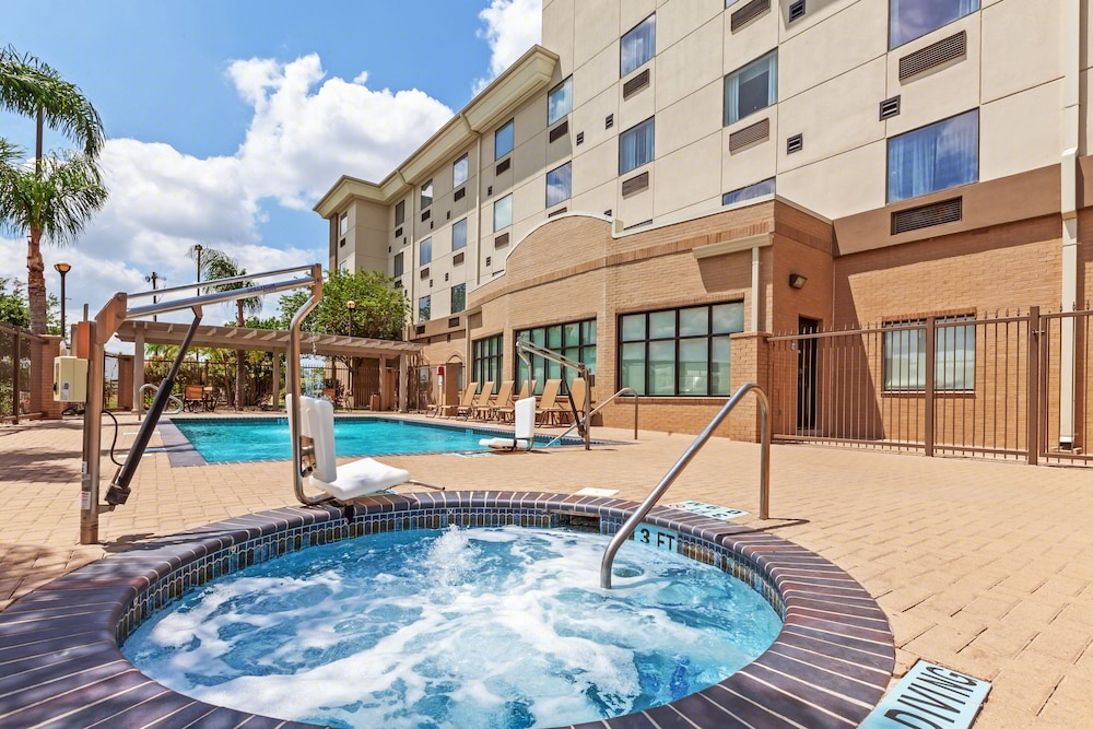Holiday Inn Express Hotel & Suites Pharr By Ihg,Mcallen>>Hidalgo,3 star