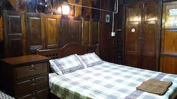 baan are gong riverside homestay