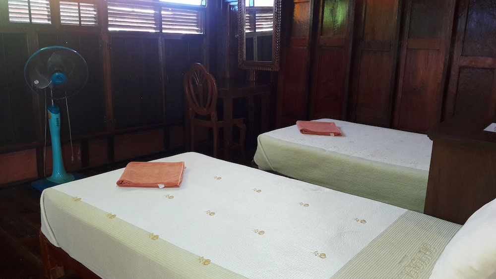 baan are gong riverside homestay