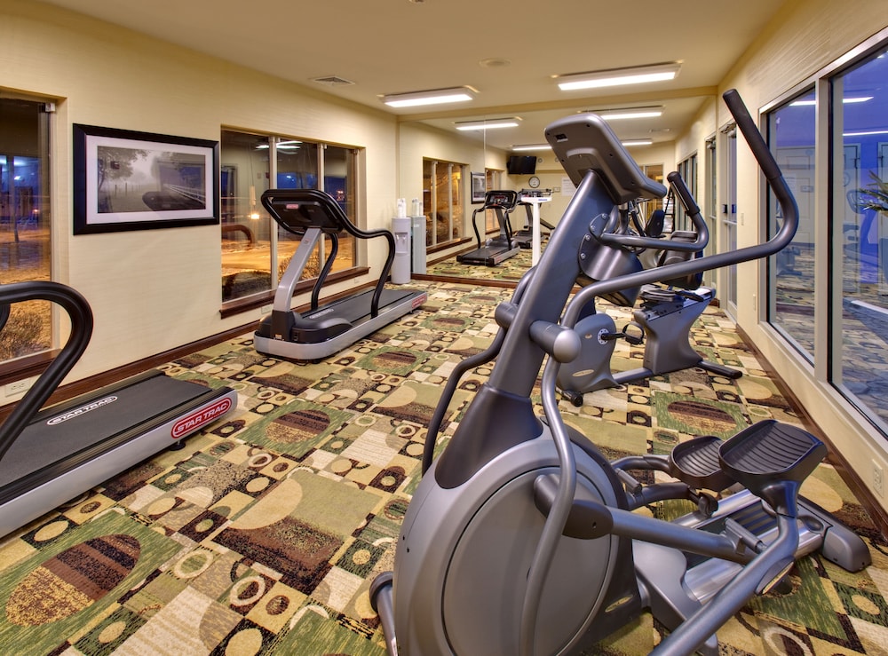 holiday inn express hotel and suites pleasant prairie kenosha by ihg