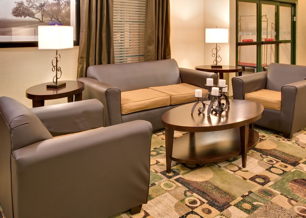 holiday inn express hotel and suites pleasant prairie kenosha by ihg