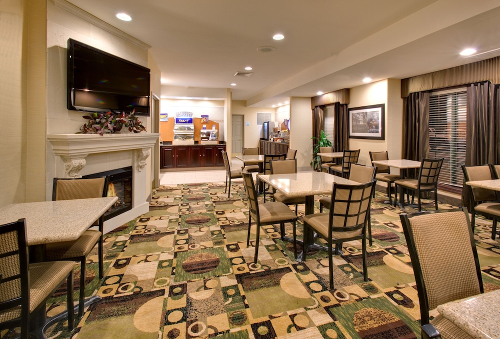 holiday inn express hotel and suites pleasant prairie kenosha by ihg