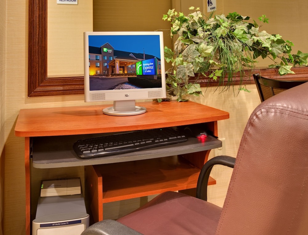 holiday inn express hotel and suites pleasant prairie kenosha by ihg