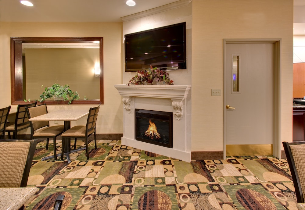 holiday inn express hotel and suites pleasant prairie kenosha by ihg