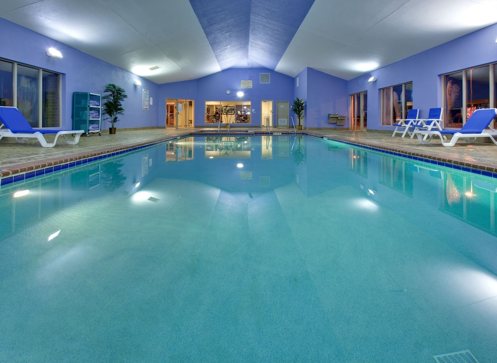 holiday inn express hotel and suites pleasant prairie kenosha by ihg