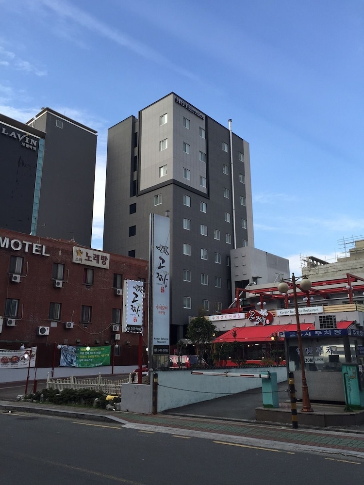 ara hotel