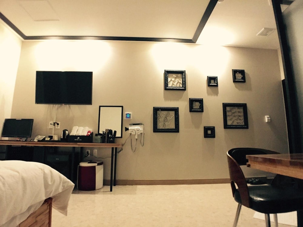 ara hotel