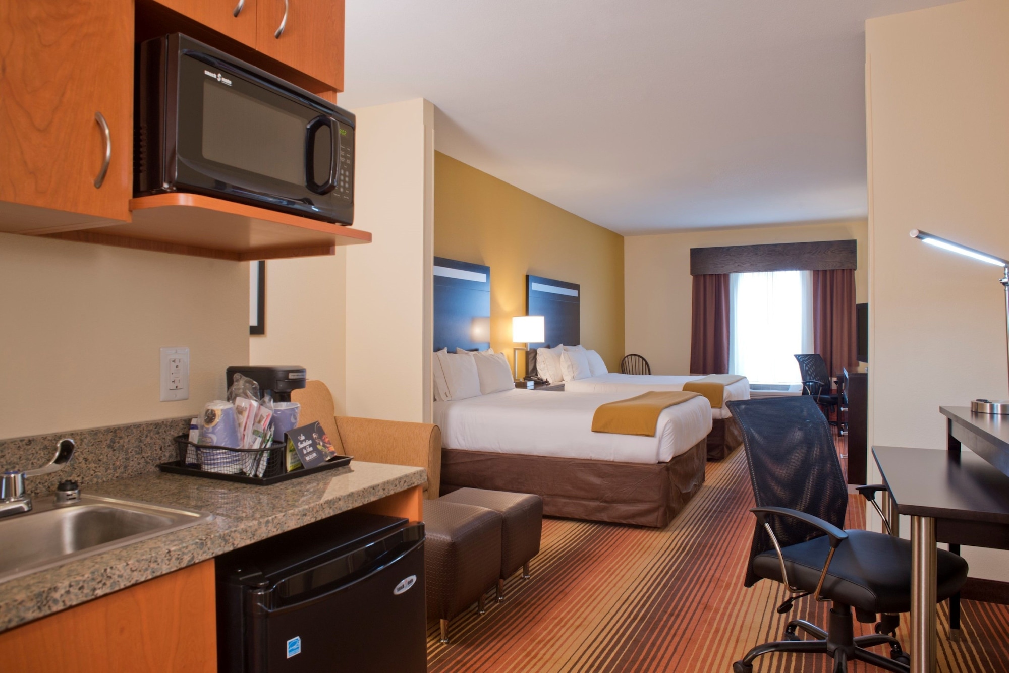 holiday inn express hotel and suites prattville south by ihg
