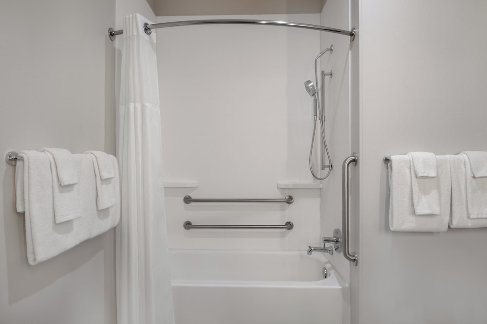 holiday inn express hotel and suites prattville south by ihg