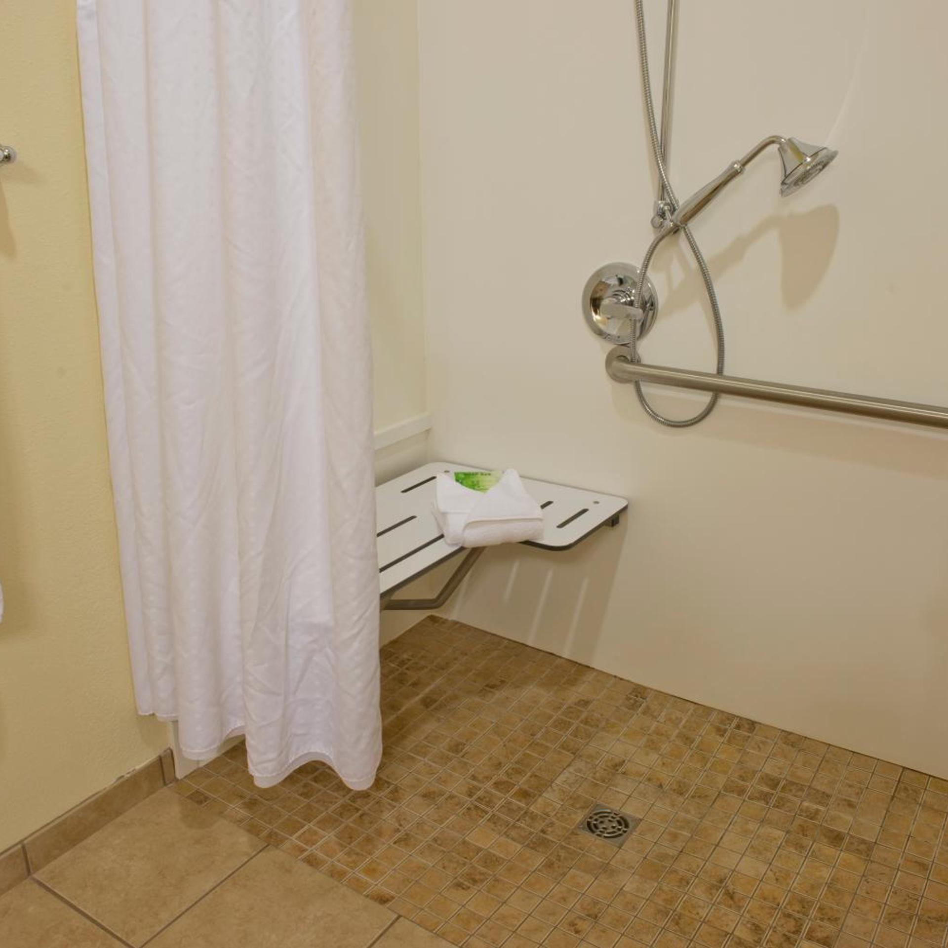 holiday inn express hotel and suites prattville south by ihg