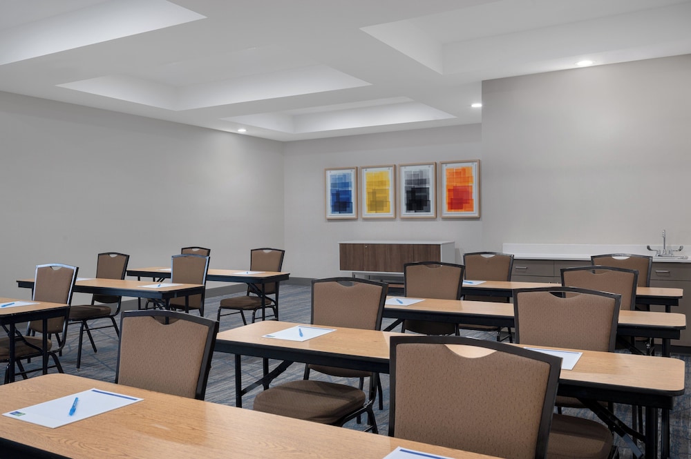 holiday inn express hotel and suites prattville south by ihg