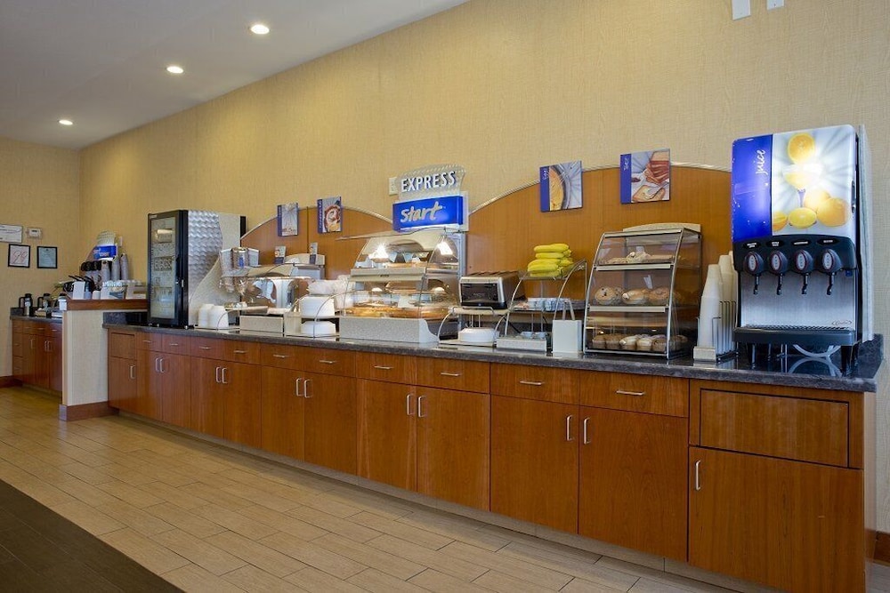 holiday inn express hotel and suites prattville south by ihg