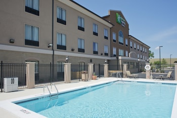 Holiday Inn Express Hotel & Suites Prattville South By Ihg,Millbrook>>Elmore,3 star
