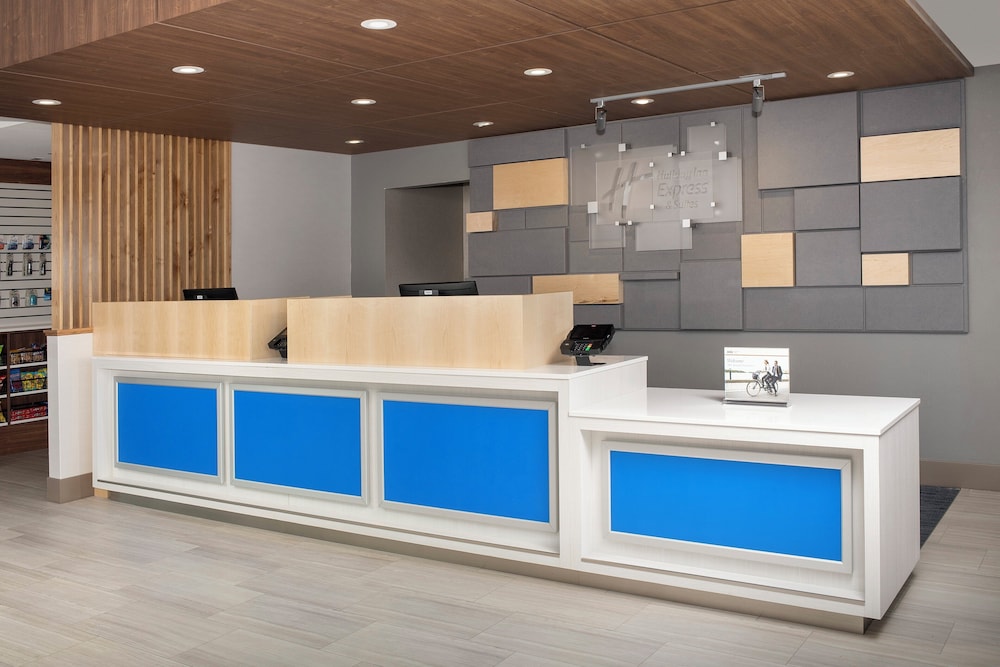 holiday inn express and suites puyallup tacoma are