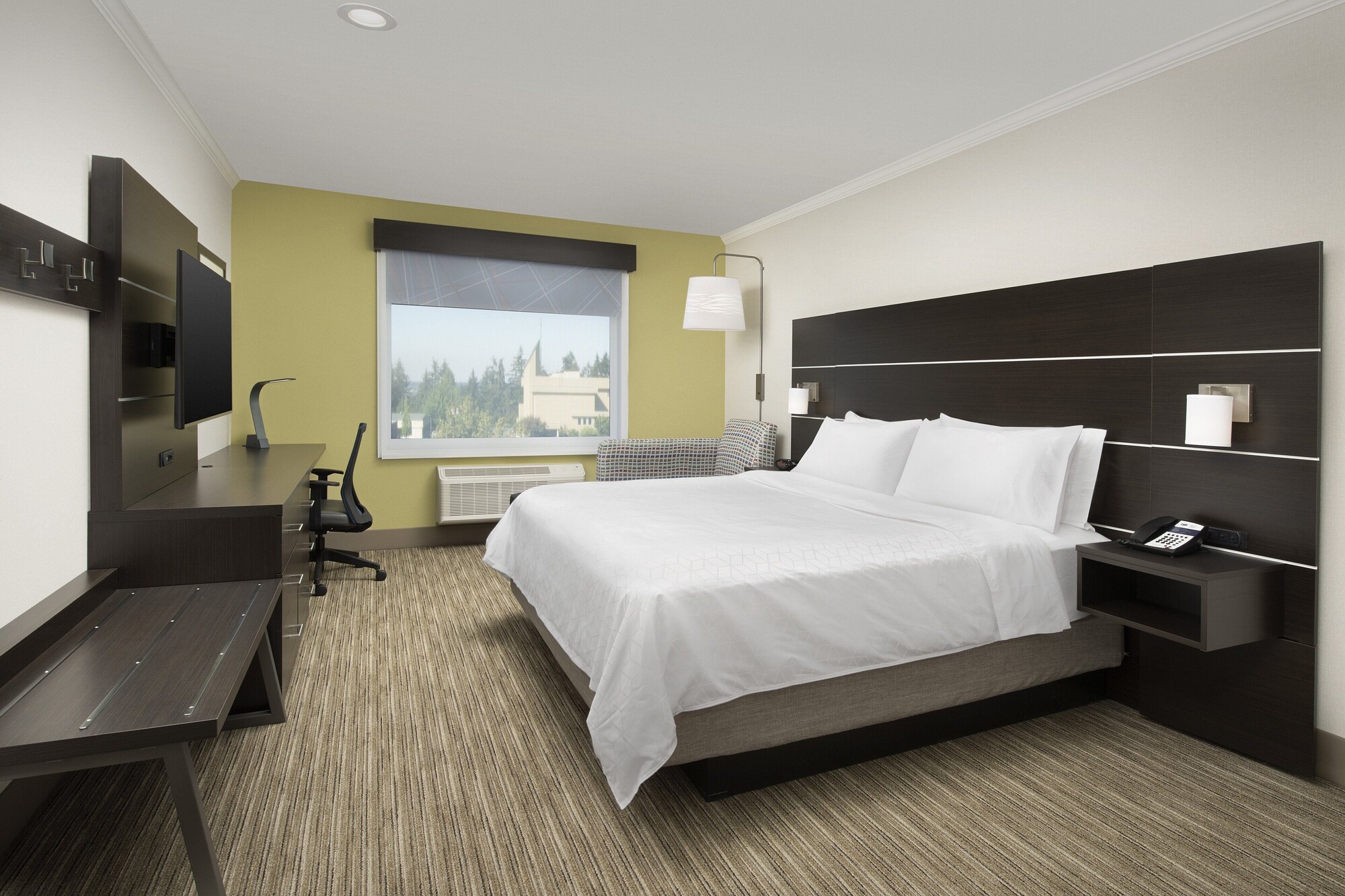 holiday inn express and suites puyallup tacoma are