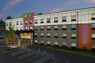 holiday inn express and suites puyallup tacoma are