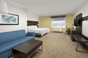 holiday inn express and suites puyallup tacoma are