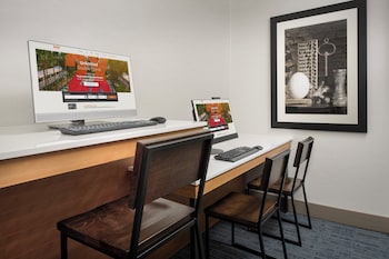 Holiday Inn Express And Suites Puyallup Tacoma Are,Tacoma>>Puyallup,3 star