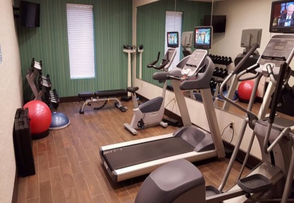holiday inn express hotel and suites quincy i 10 by ihg
