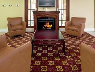 holiday inn express hotel and suites quincy i 10 by ihg