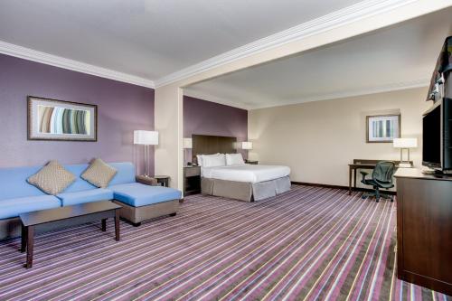 holiday inn express and suites raceland highway