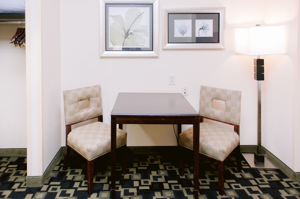 holiday inn express hotel and suites raleigh sw nc state