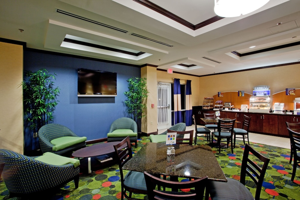 holiday inn express hotel and suites raleigh sw nc state