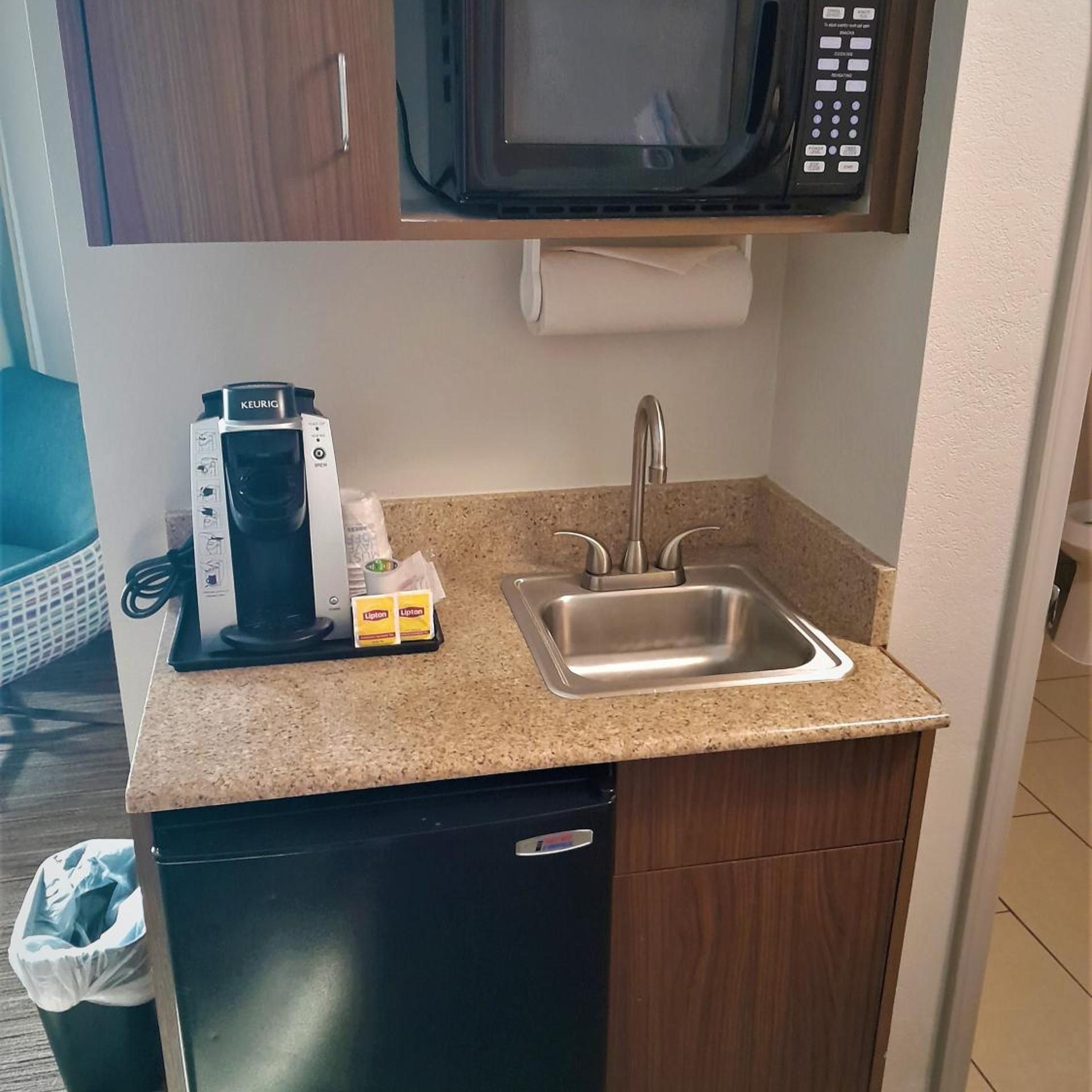 holiday inn express and suites raleigh north wake