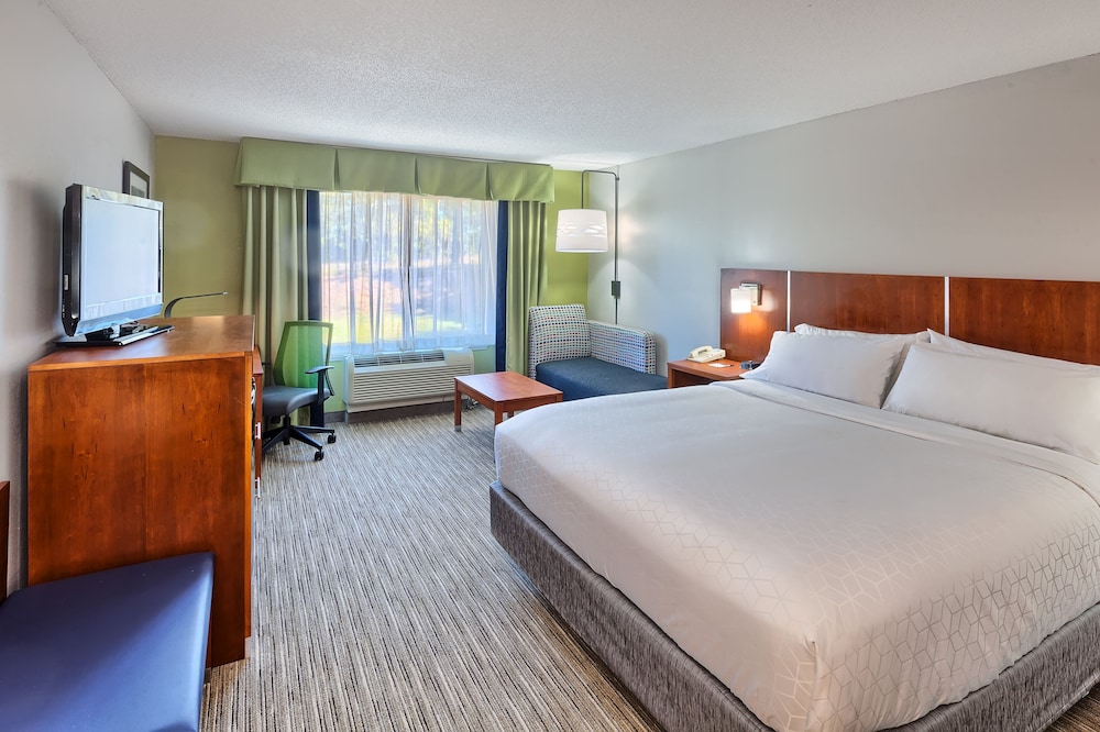 holiday inn express and suites raleigh north wake