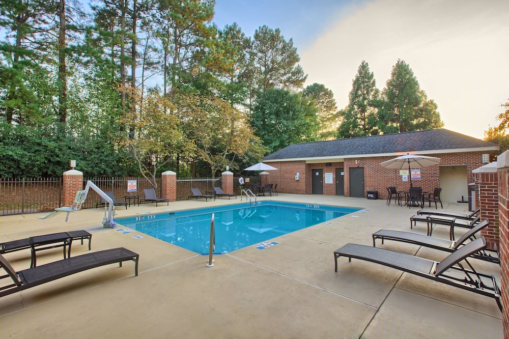 holiday inn express and suites raleigh north wake