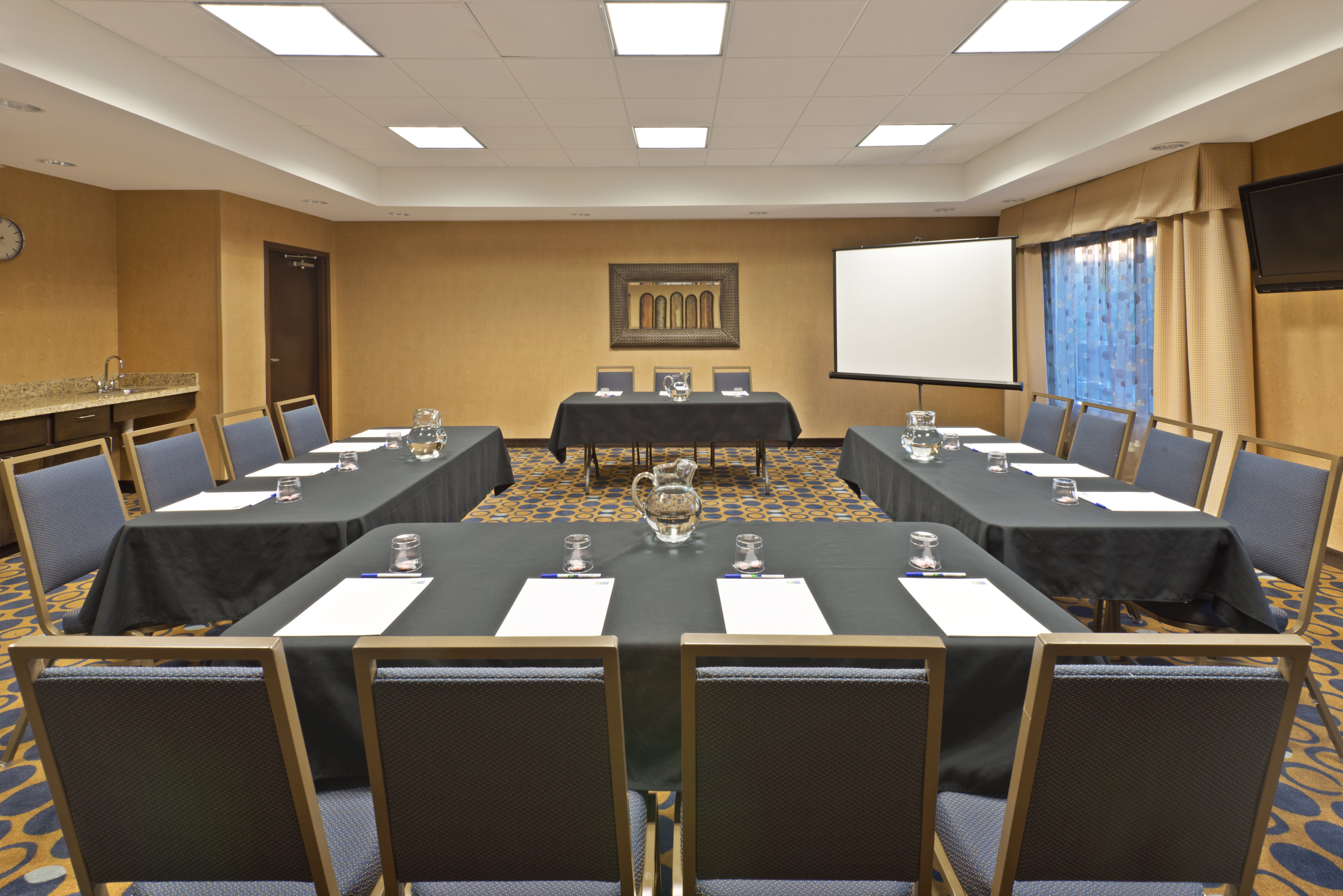 holiday inn express hotel and suites richfield by ihg