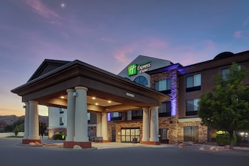 Holiday Inn Express Hotel & Suites Richfield By Ihg,Richfield>>Fishlake National Forest,3 star