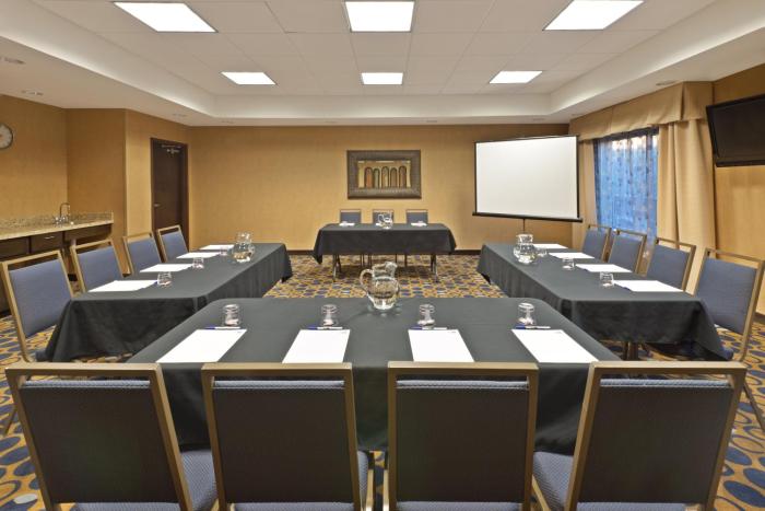 holiday inn express hotel and suites richfield by ihg