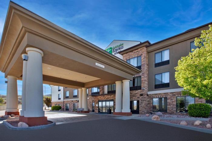 holiday inn express hotel and suites richfield by ihg