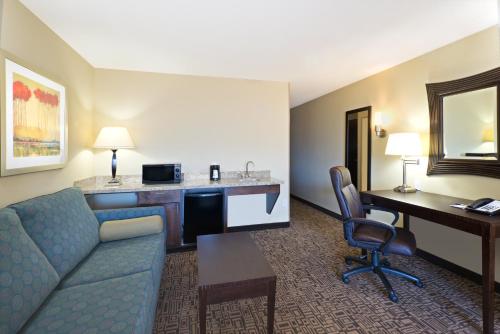 holiday inn express hotel and suites richfield by ihg