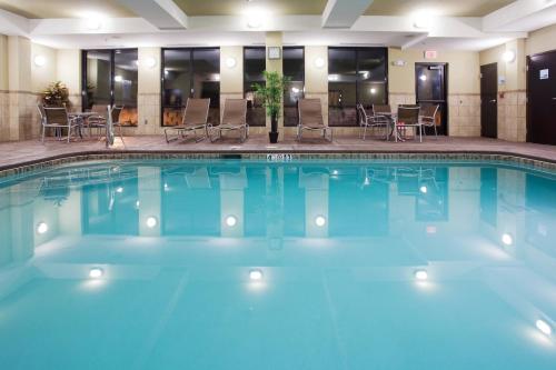 holiday inn express hotel and suites richfield by ihg