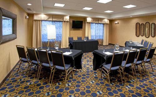 holiday inn express hotel and suites richfield by ihg