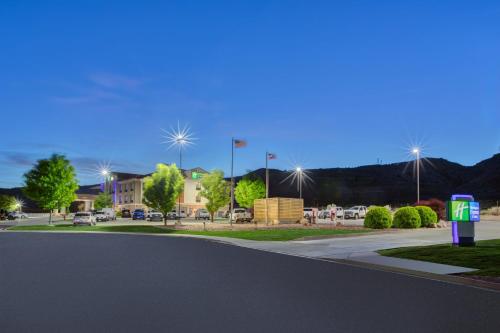 holiday inn express hotel and suites richfield by ihg