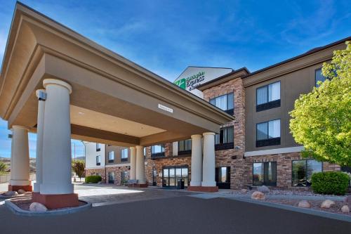 holiday inn express hotel and suites richfield by ihg