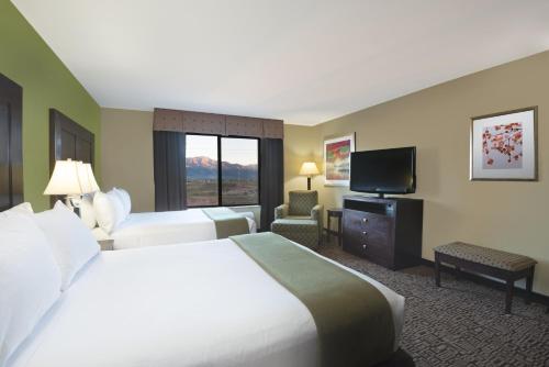 holiday inn express hotel and suites richfield by ihg