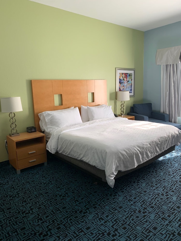 holiday inn express and suites rock springs green river