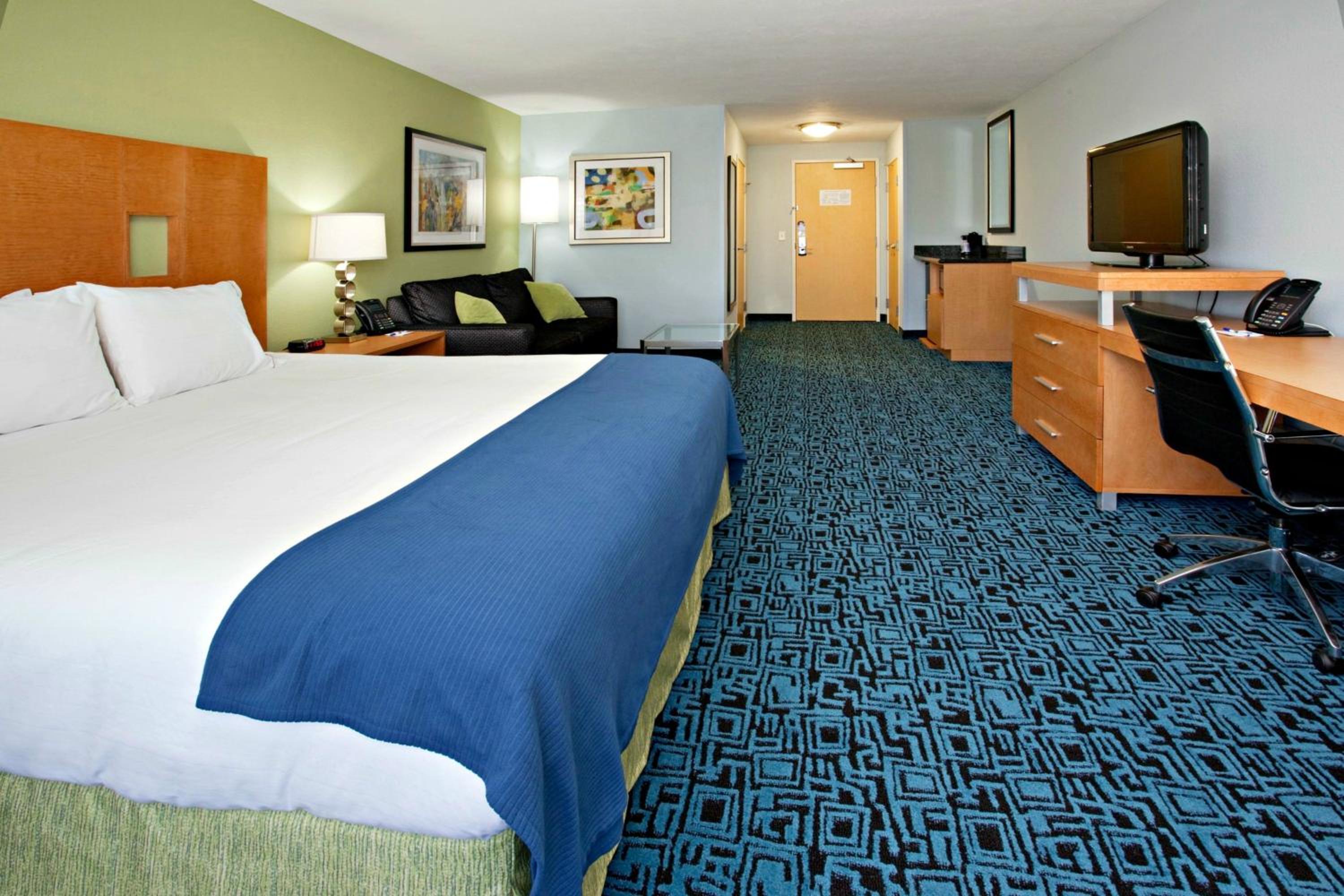 holiday inn express and suites rock springs green river