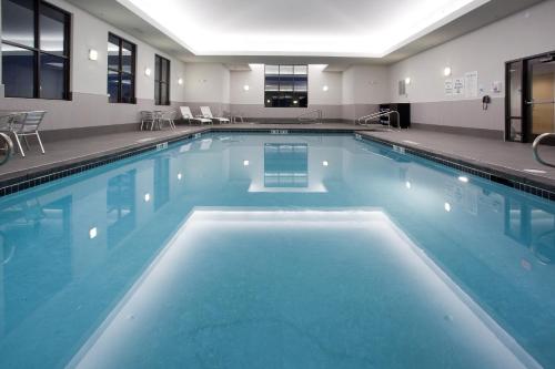 holiday inn express and suites rock springs green river