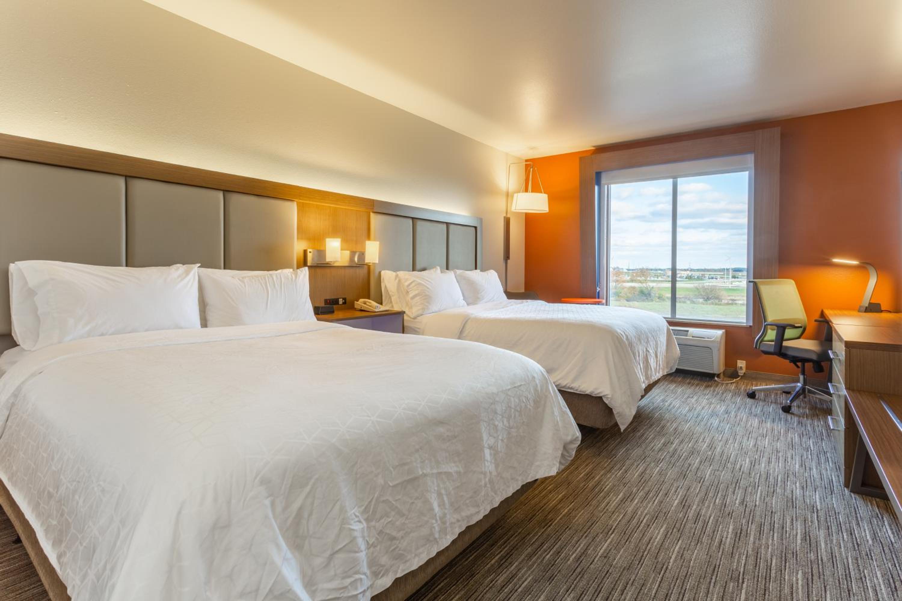 holiday inn express hotel and suites rockford loves park by ihg