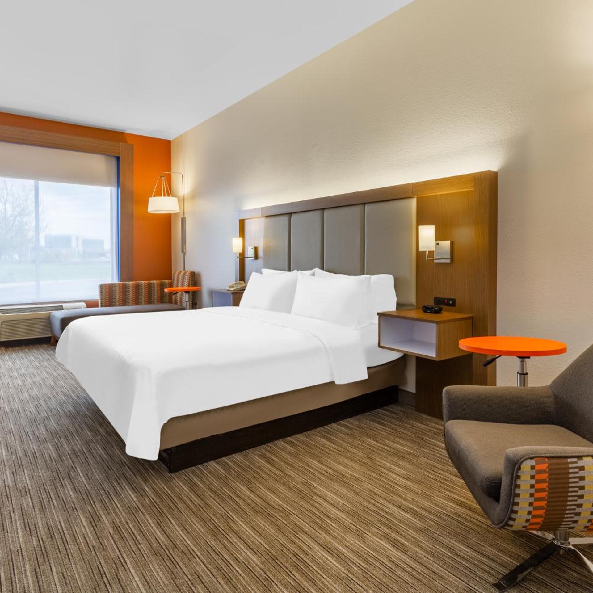 holiday inn express hotel and suites rockford loves park by ihg