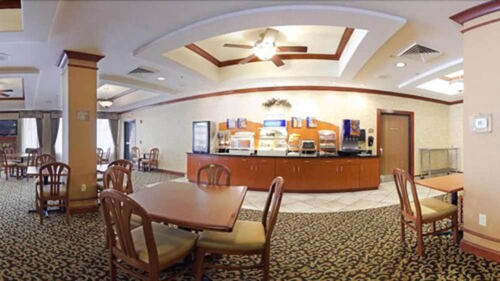 holiday inn express hotel and suites rockford loves park by ihg